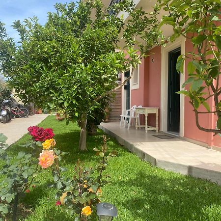 Lividio Apartment Лефкада Екстериор снимка